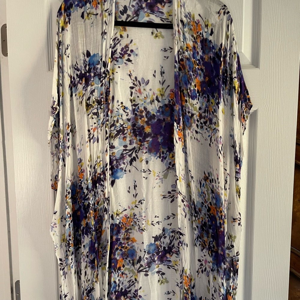 White kimono with floral print